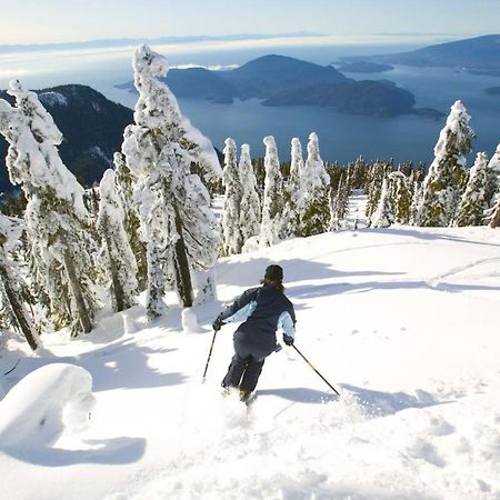 F Homestay-Vancouver Ca Уэст-Ванкувер Экстерьер фото